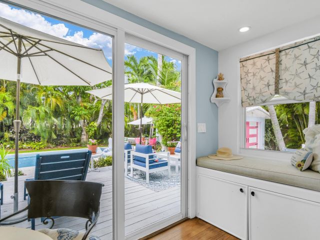 Home for rent at 902 E Boca Raton Road - photo 6507898