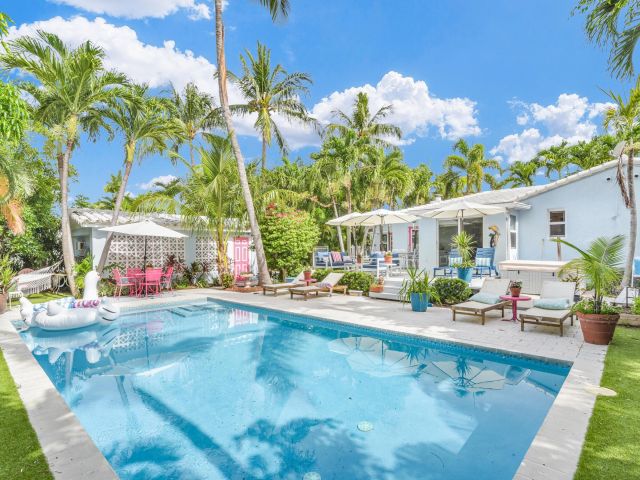 Home for rent at 902 E Boca Raton Road - photo 6507907