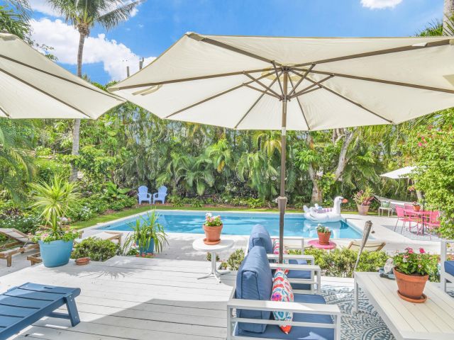 Home for rent at 902 E Boca Raton Road - photo 6507908