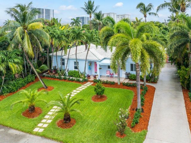 Home for rent at 902 E Boca Raton Road - photo 6507911