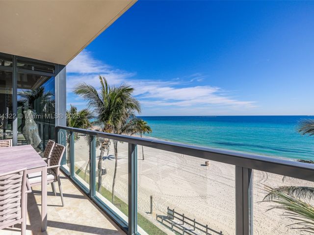 3-bedroom condo for sale in Hollywood - 2205 S Surf Rd 4A - MondialRealty
