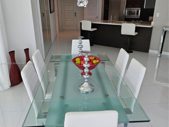 Apartment for sale  Unit #1-1001 - photo 5657459