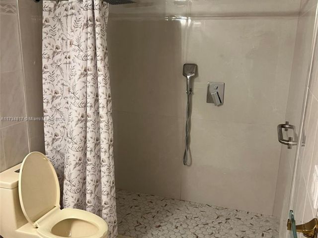 Apartment for sale  Unit #17J - photo 5577939