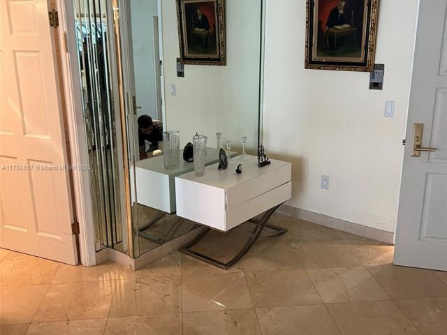 Apartment for sale  Unit #17J - photo 5577944