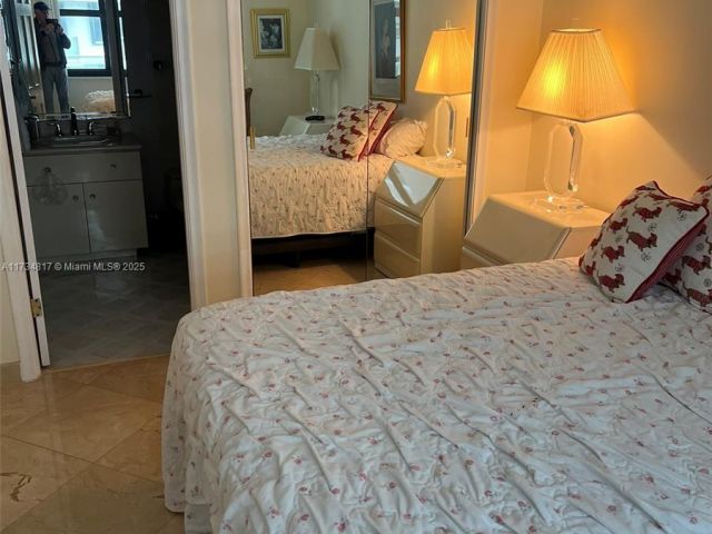 Apartment for sale  Unit #17J - photo 5577945