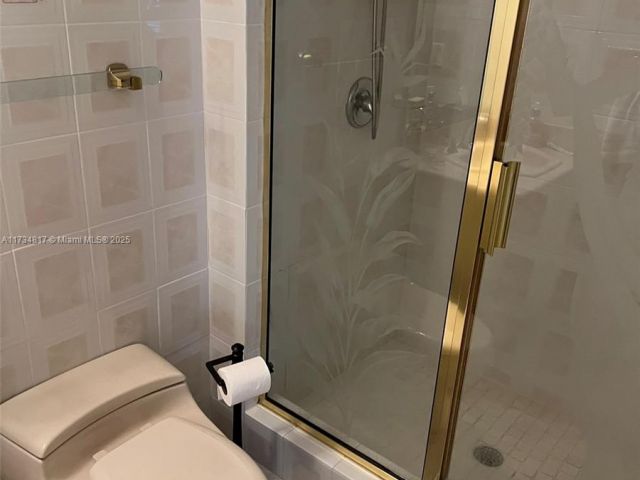 Apartment for sale  Unit #17J - photo 5577950