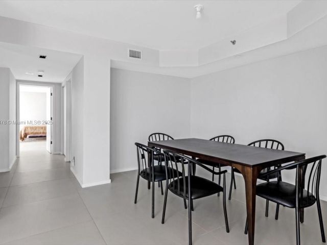 Apartment for sale  Unit #2003 - photo 6435321