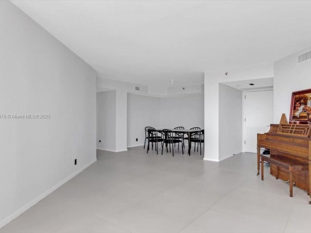 Apartment for sale  Unit #2003 - photo 6435323