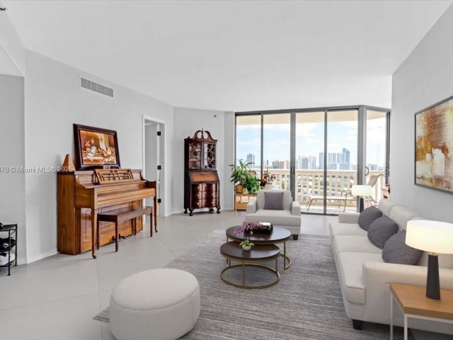 Apartment for sale  Unit #2003 - photo 6435324