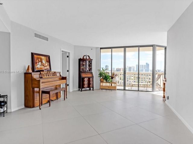 Apartment for sale  Unit #2003 - photo 6435325