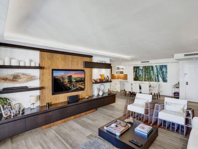 Apartment for sale  Unit #D706 - photo 5675149