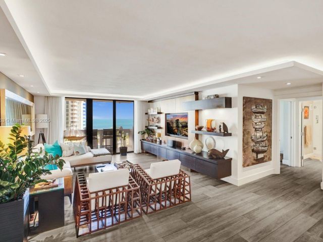 Apartment for sale  Unit #D706 - photo 5675152