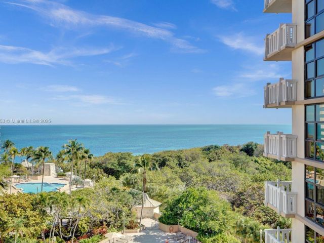 Apartment for sale  Unit #D706 - photo 5675154