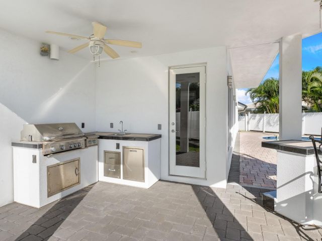 Home for sale at 5500 NE 31st Avenue - photo 5802461