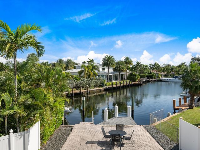 Home for sale at 5500 NE 31st Avenue - photo 5802464