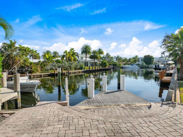 Home for sale at 5500 NE 31st Avenue - photo 5802465