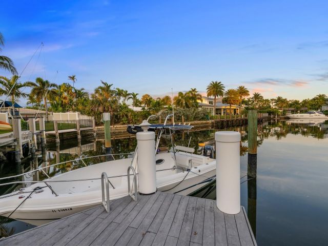 Home for sale at 5500 NE 31st Avenue - photo 5802466