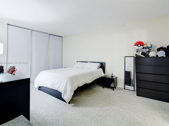 Apartment for sale  Unit #817 - photo 5583530