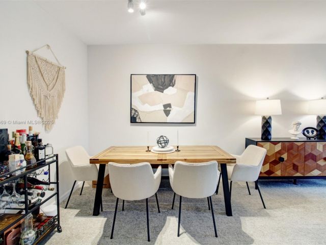 Apartment for sale  Unit #817 - photo 5583539