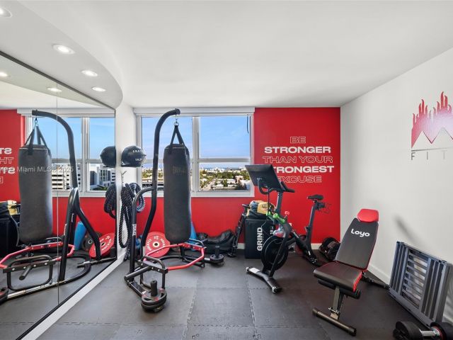 Apartment for sale  Unit #1004 - photo 6243757