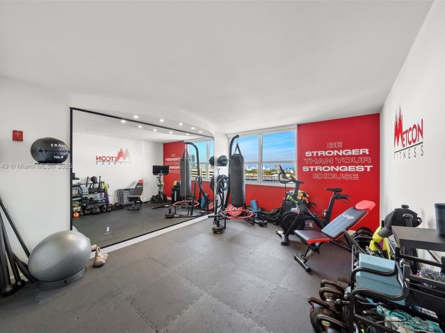 Apartment for sale  Unit #1004 - photo 6243758