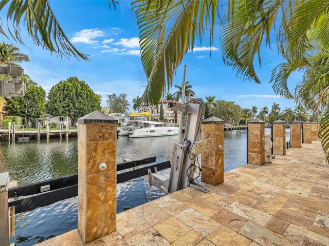 Home for sale at 18 Nurmi Dr - photo 5893141