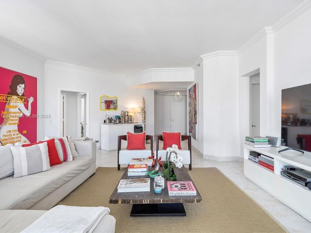 Apartment for sale  Unit #PH 3105 - photo 5682707