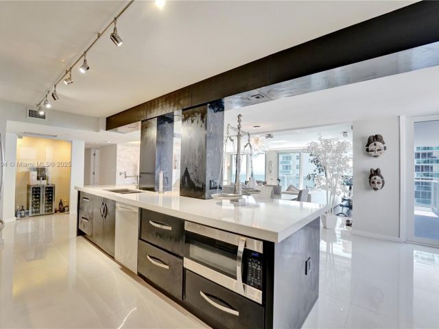 Apartment for sale  Unit #908S - photo 5678566