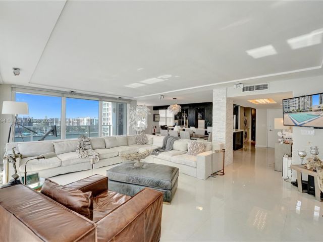 Apartment for sale  Unit #908S - photo 5678579