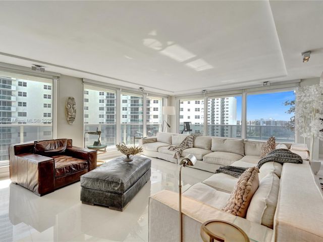 Apartment for sale  Unit #908S - photo 5678583