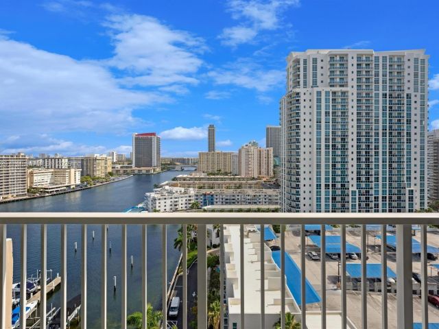 1-bedroom condo for sale in Hallandale Beach - 1965 S Ocean Dr 11N - MondialRealty