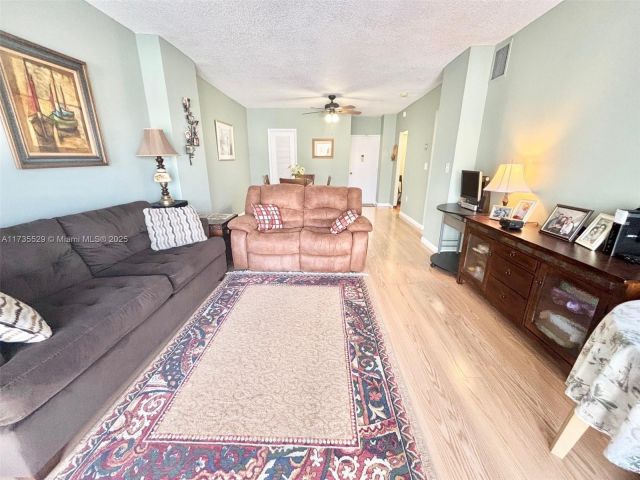 1-bedroom condo for sale in Hallandale Beach - 1965 S Ocean Dr 11N - MondialRealty