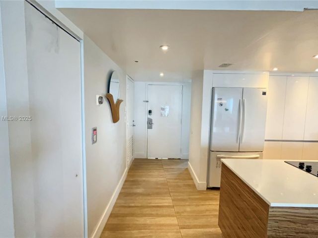 Apartment for rent  Unit #A-1951 - photo 5973192