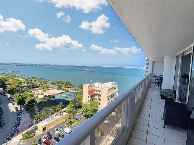 Apartment for rent  Unit #A-1951 - photo 5973198