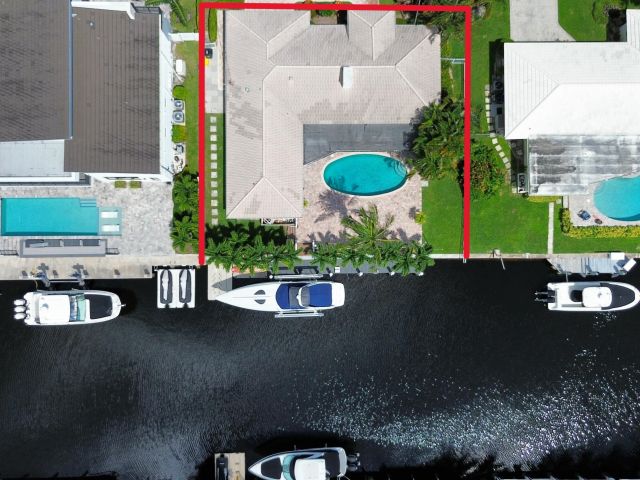 Home for sale at 742 Berkley Street - photo 6688811