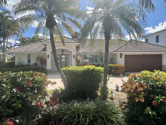 Home for sale at 742 Berkley Street - photo 6688814