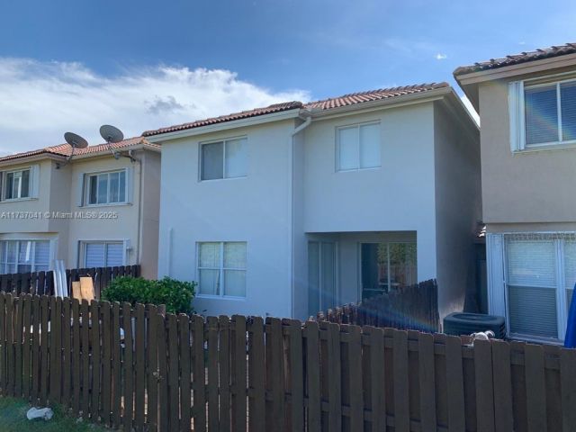 Home for sale at 6731 NW 107th Ct 6731 - photo 5586934