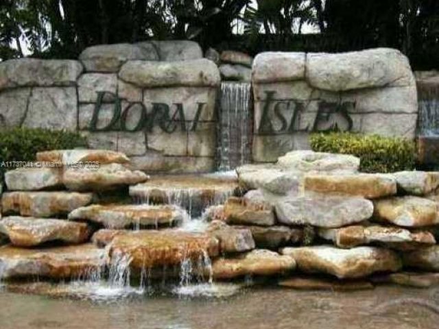 Home for sale at 6731 NW 107th Ct 6731 - photo 5586946