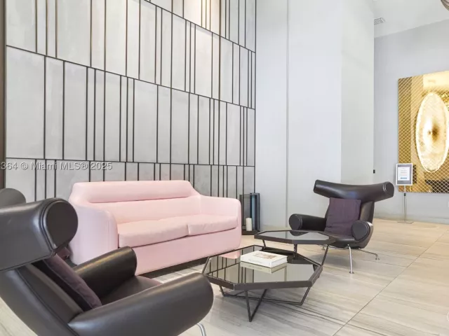 3-bedroom condo for sale in Hollywood - 4010 S Ocean Dr R2604 - MondialRealty