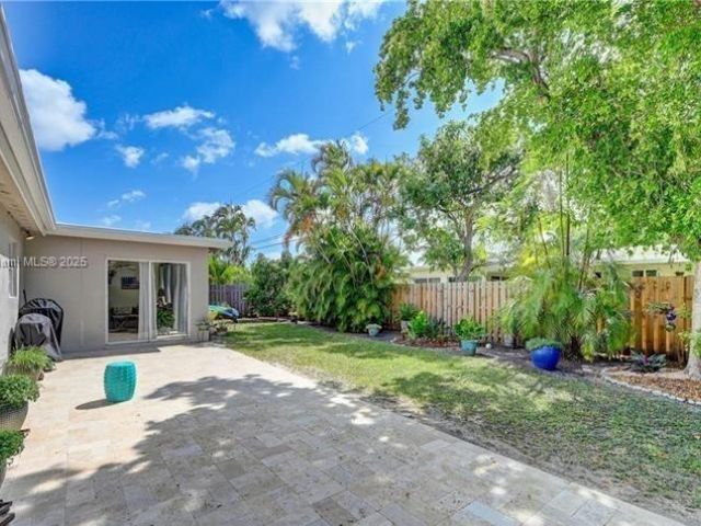 Home for sale at 1180 SW 4th Ter - photo 5539685