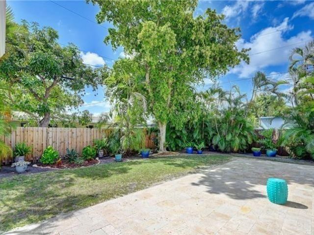 Home for sale at 1180 SW 4th Ter - photo 5539686