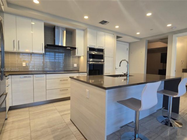 Apartment for sale  Unit #2202 - photo 5914946