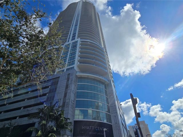 Apartment for sale  Unit #2202 - photo 5914951