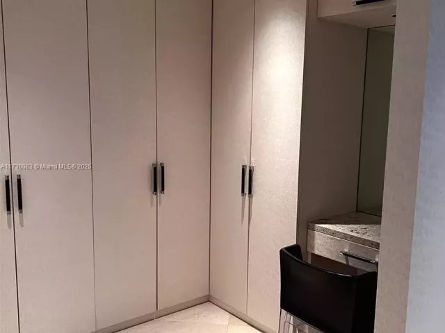 Apartment for sale  Unit #3304 - photo 5671021