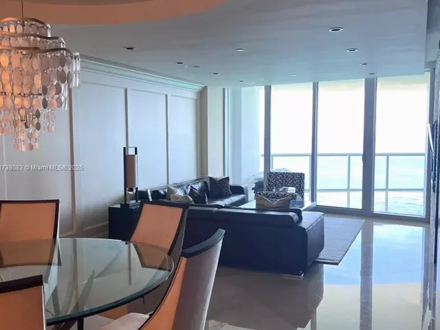 Apartment for sale  Unit #3304 - photo 5671027