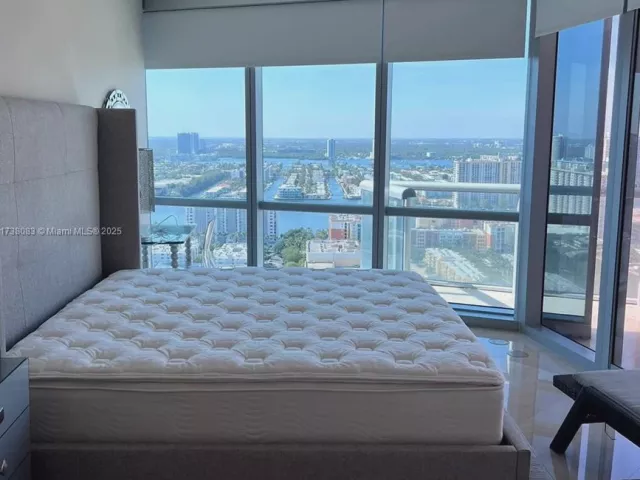 Apartment for sale  Unit #3304 - photo 5671012