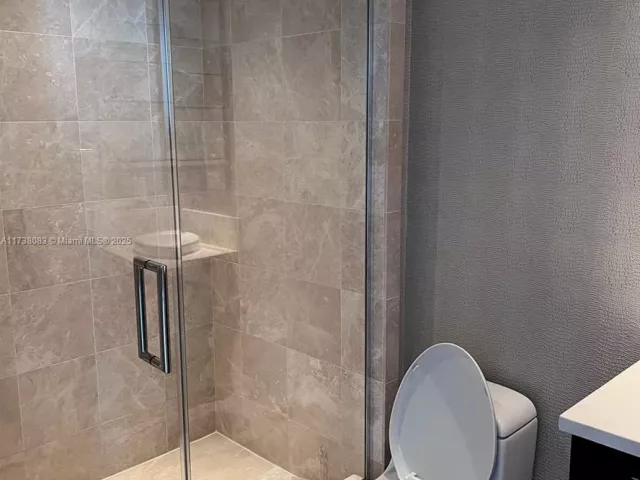 Apartment for sale  Unit #3304 - photo 5671008