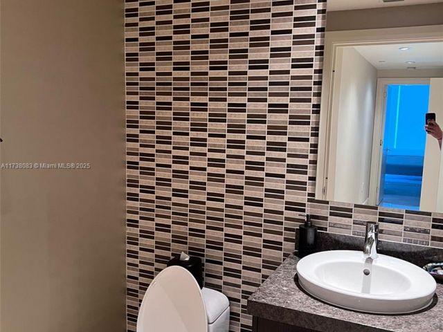 Apartment for sale  Unit #3304 - photo 5671014