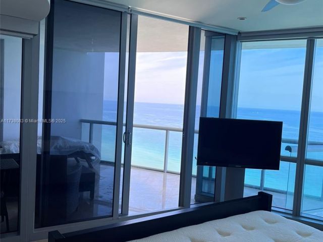 Apartment for sale  Unit #3304 - photo 5671018