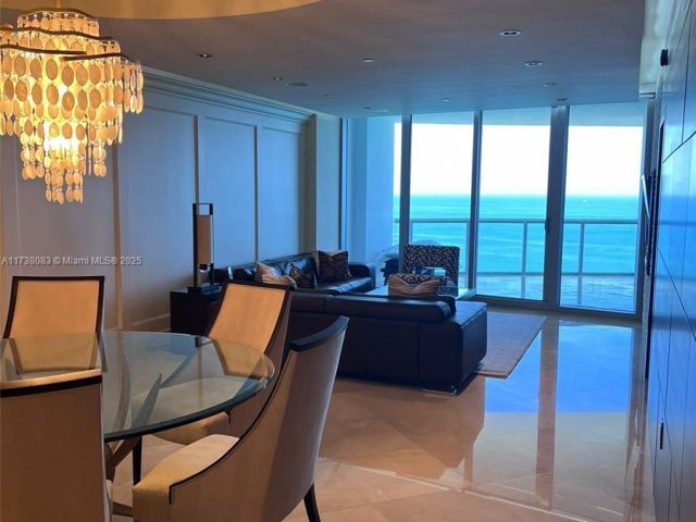 Apartment for sale  Unit #3304 - photo 5671025